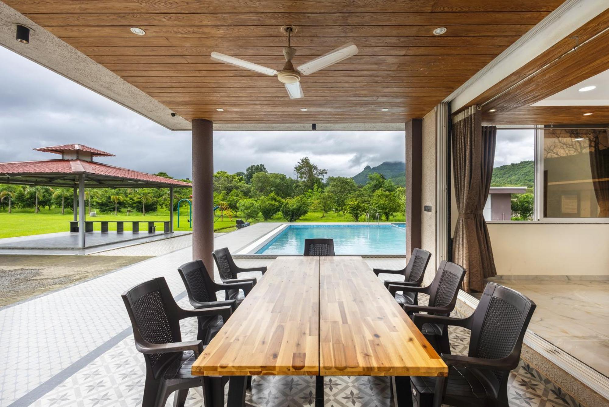 Stayscape Shreeji Farms 4Bhk Karjat Esterno foto