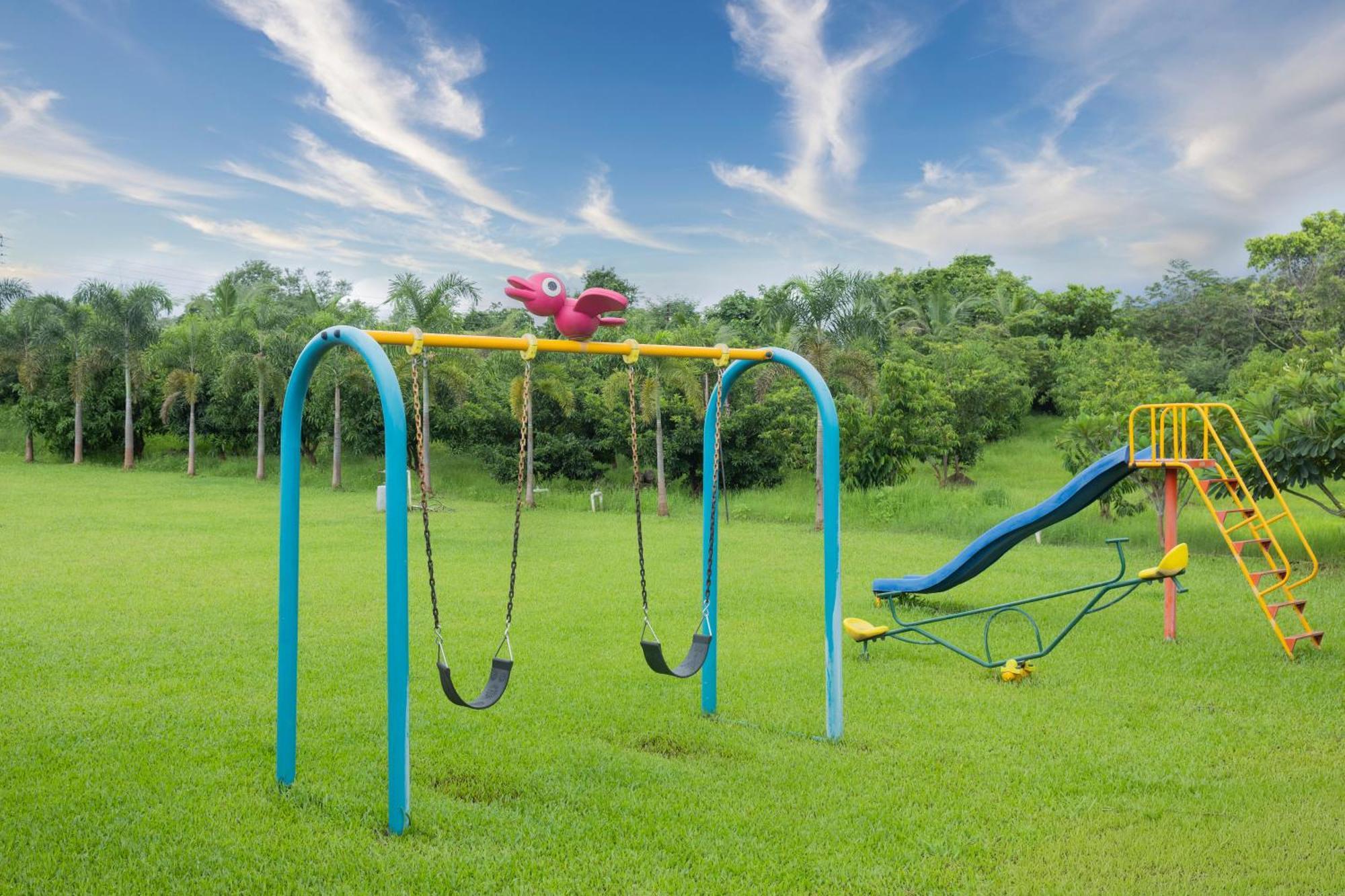 Stayscape Shreeji Farms 4Bhk Karjat Esterno foto